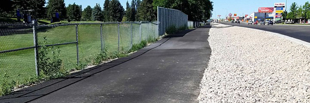 Elva to Holmes & North Tourist Park Pathway, photo 1